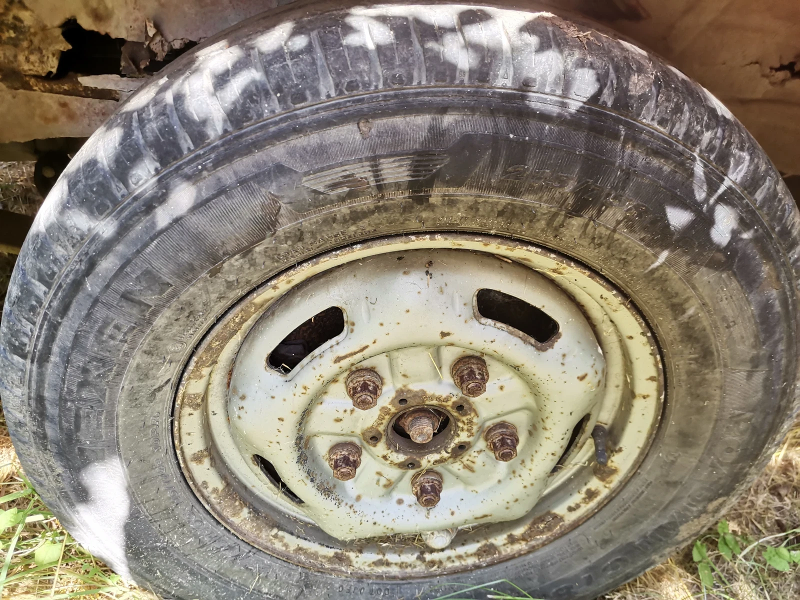 ���� � ������ 215/75R16 | Mobile.bg � ����������� 5