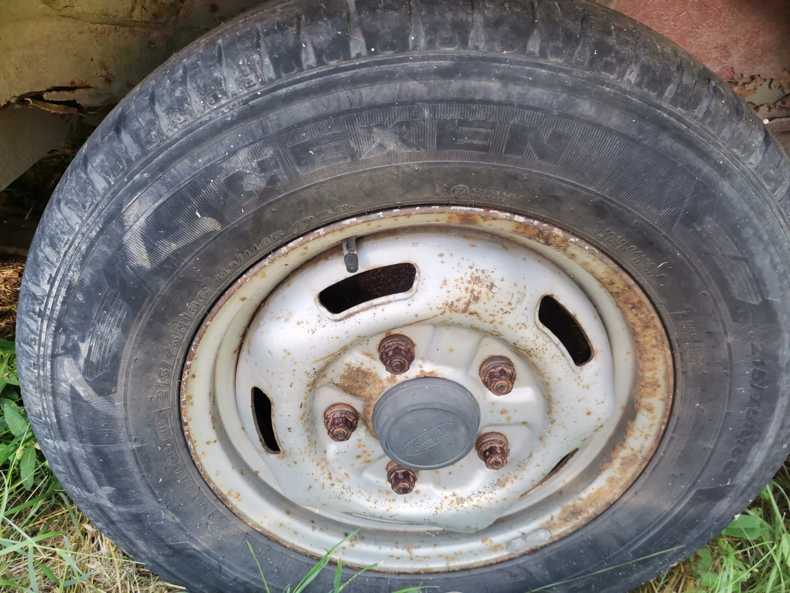 ���� � ������ 215/75R16 | Mobile.bg � ����������� 1
