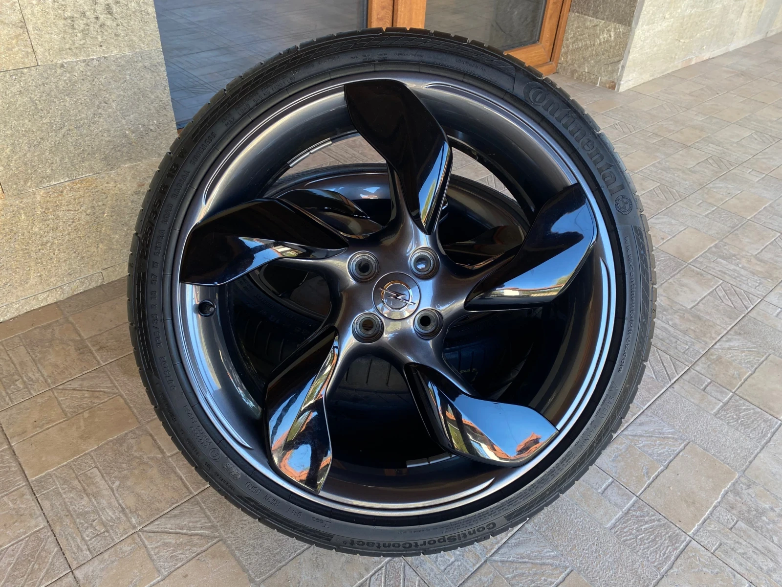 Гуми с джанти Continental 225/35R18, снимка 7 - Гуми и джанти - 56130120