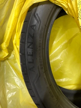 Гуми Летни 285/40R21, снимка 4 - Гуми и джанти - 49385557