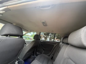 VW Golf Обслужен 200 коня в топ топ състояние запазен , снимка 9