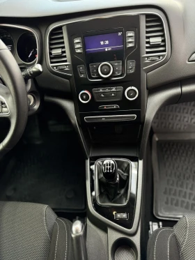 Renault Megane IV 1.6 SCe 115 кс, снимка 12