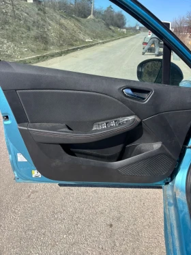 Renault Clio RS line, E-tech  - 10 € / 19.56 лв. - 68175829 9