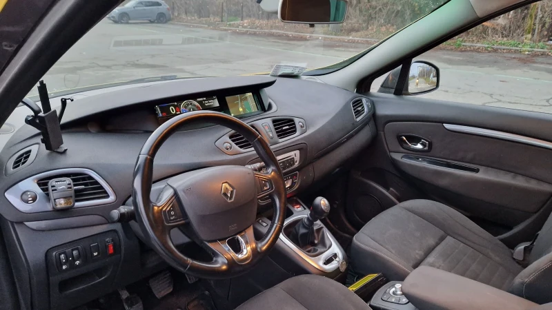 Renault Grand scenic Обслужен 7 места , снимка 5 - Автомобили и джипове - 49309093