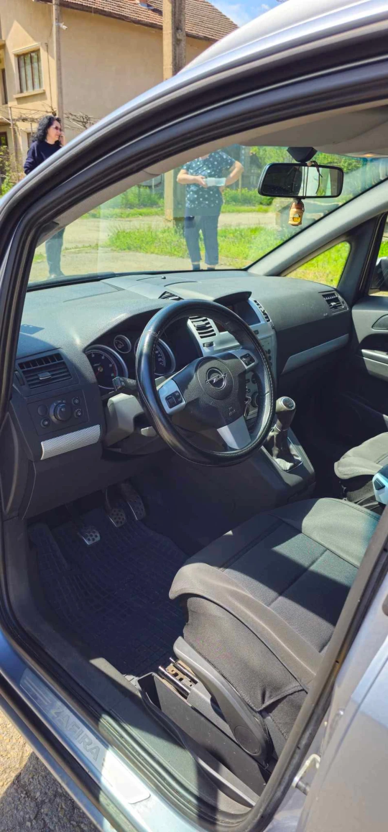 Opel Zafira, снимка 8 - Автомобили и джипове - 52588510