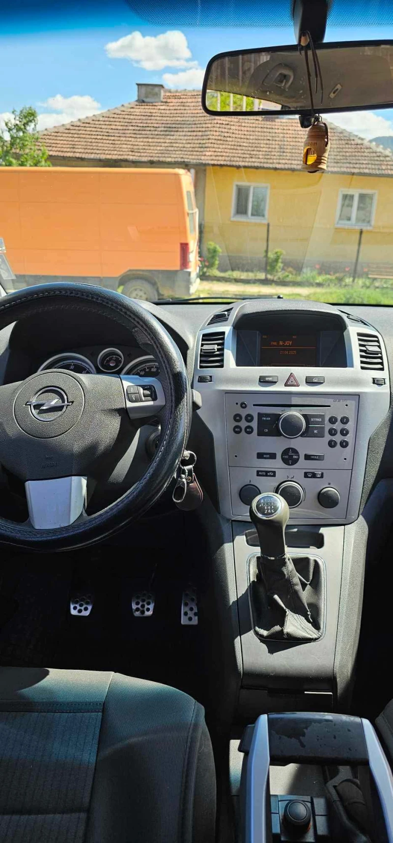 Opel Zafira, снимка 6 - Автомобили и джипове - 52588510