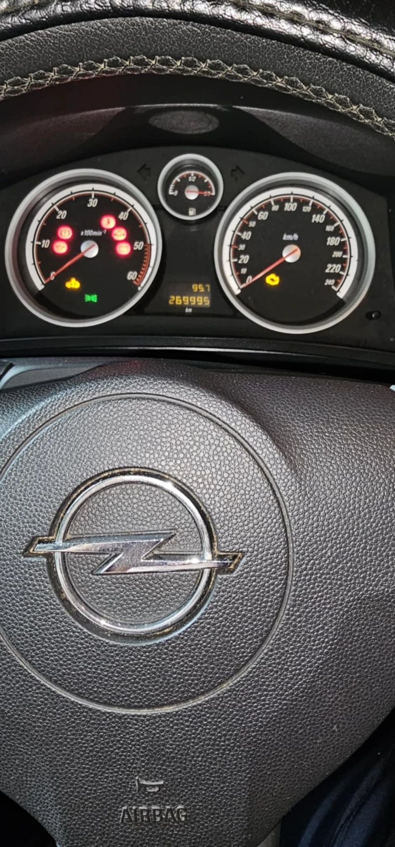 Opel Zafira, снимка 2 - Автомобили и джипове - 52588510