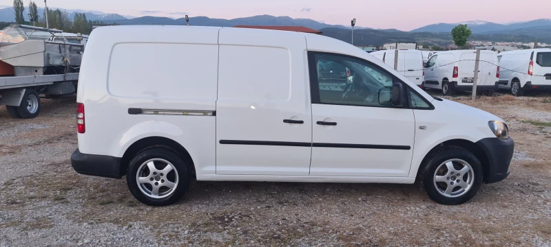 VW Caddy  Maxi, снимка 7 - Автомобили и джипове - 52649343