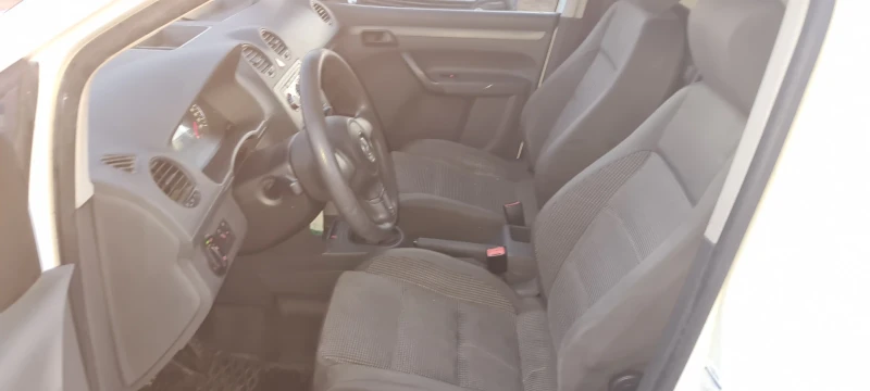 VW Caddy  Maxi, снимка 15 - Автомобили и джипове - 52649343