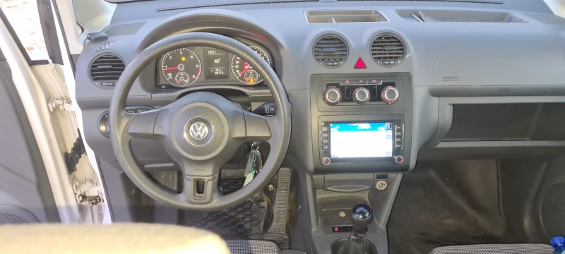 VW Caddy  Maxi, снимка 11 - Автомобили и джипове - 52649343