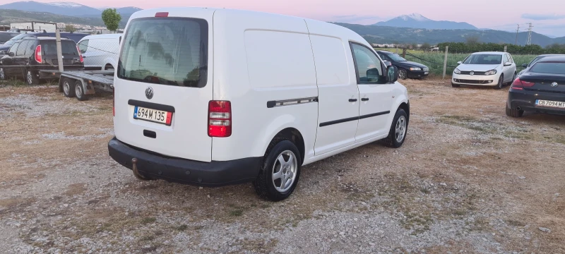 VW Caddy  Maxi, снимка 6 - Автомобили и джипове - 52649343