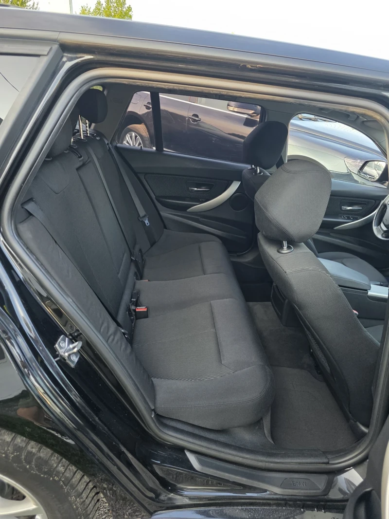 BMW 320, снимка 12 - Автомобили и джипове - 50717778