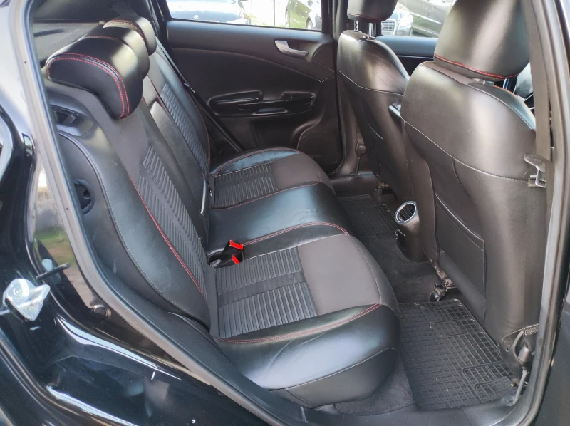 Alfa Romeo Giulietta 1.4Turbo 120hp euro5 174000km, снимка 12 - Автомобили и джипове - 50904392