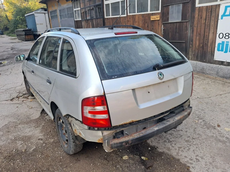 Skoda Fabia 1.9 ТДИ 101коня, снимка 4 - Автомобили и джипове - 52395381