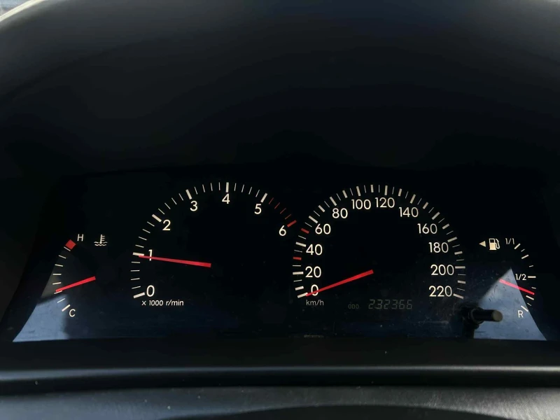 Toyota Corolla 2.0 D-4D, снимка 2 - Автомобили и джипове - 52810560