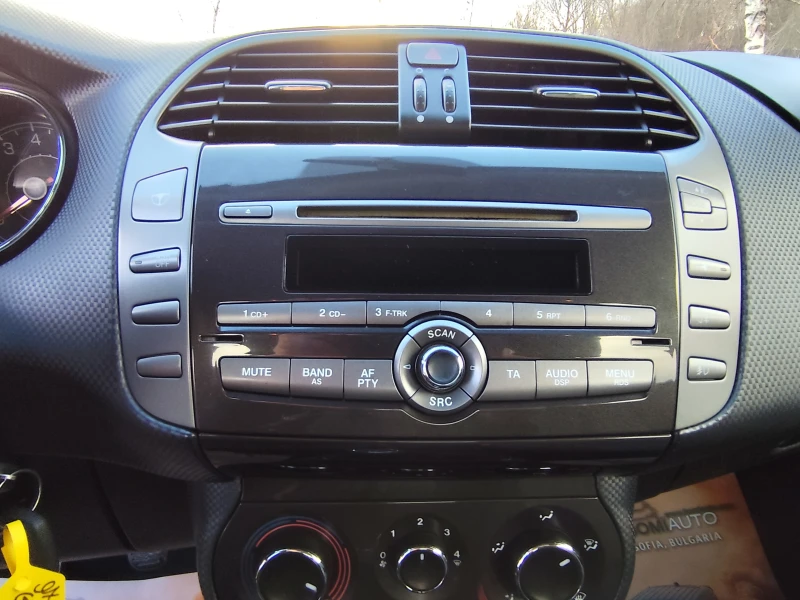 Fiat Bravo 1.4i* ГАЗОВА УРЕДБА* KLIMA* , снимка 9 - Автомобили и джипове - 53032859