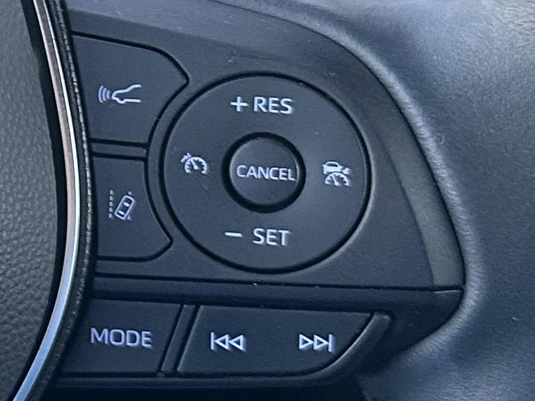 Toyota Corolla Hybrid Luxury  | Mobile.bg   12