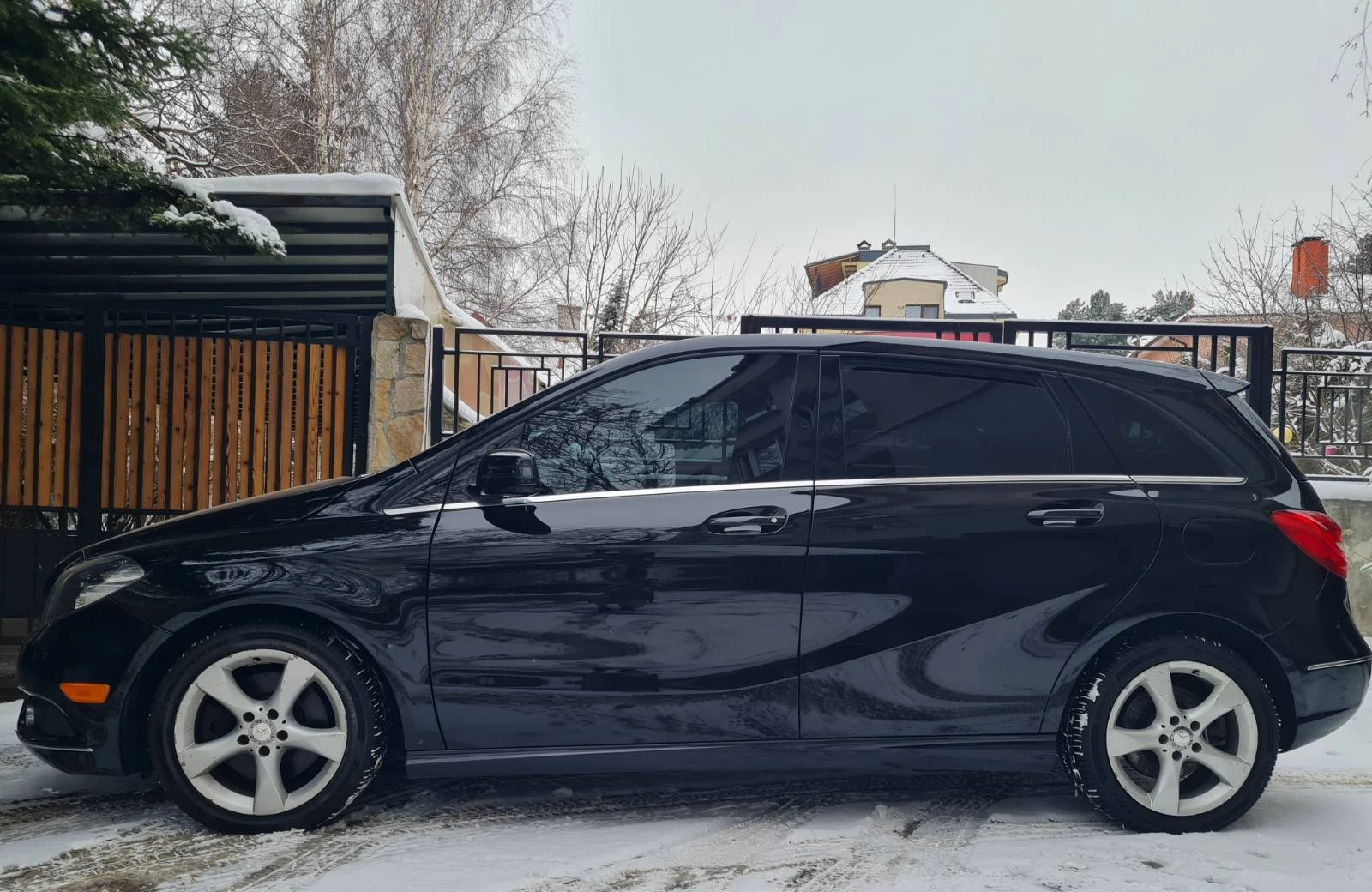 Mercedes-Benz B 250 B250 Turbo 211k.c., снимка 1