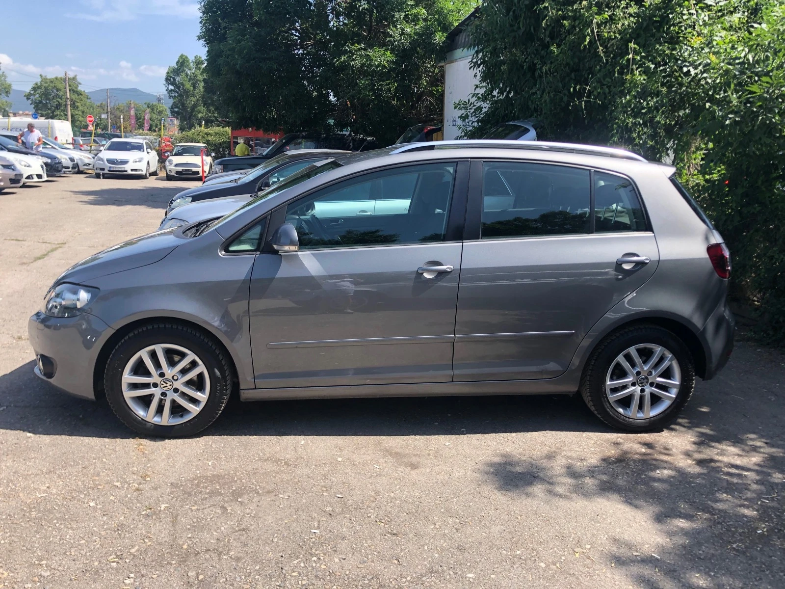 VW Golf 1.6TDi - изображение 5