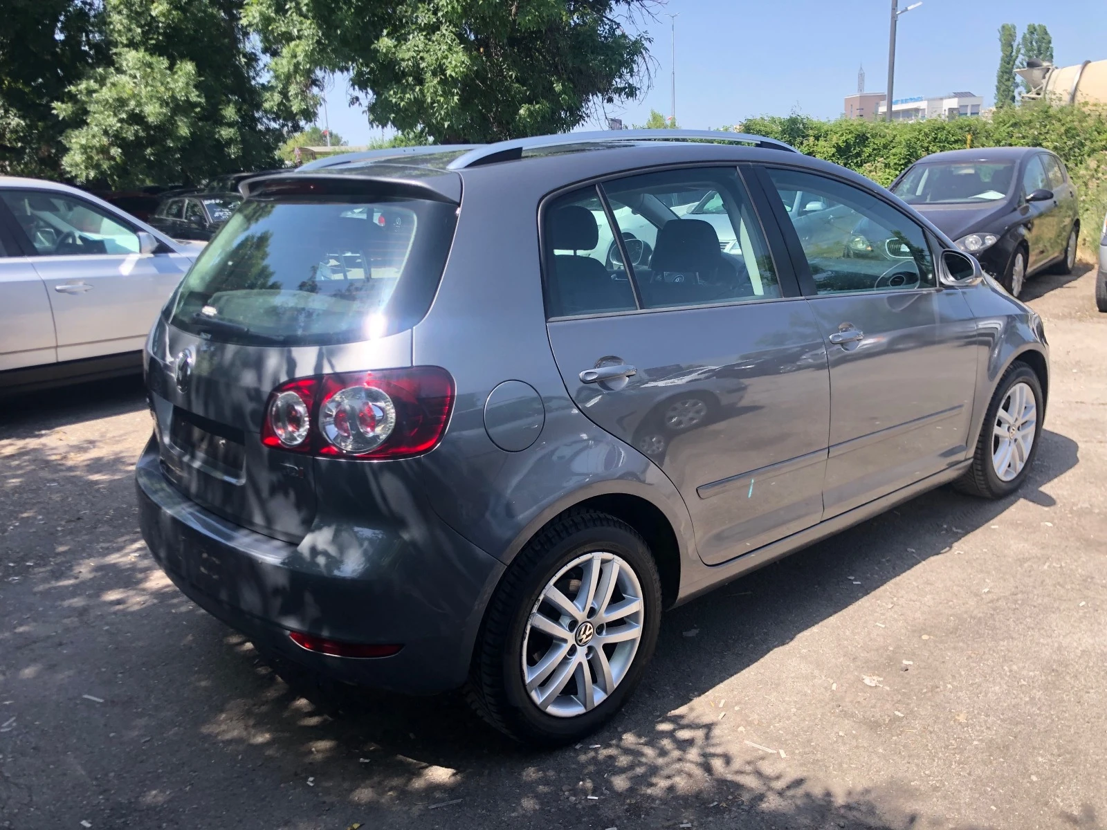 VW Golf 1.6TDi - изображение 3