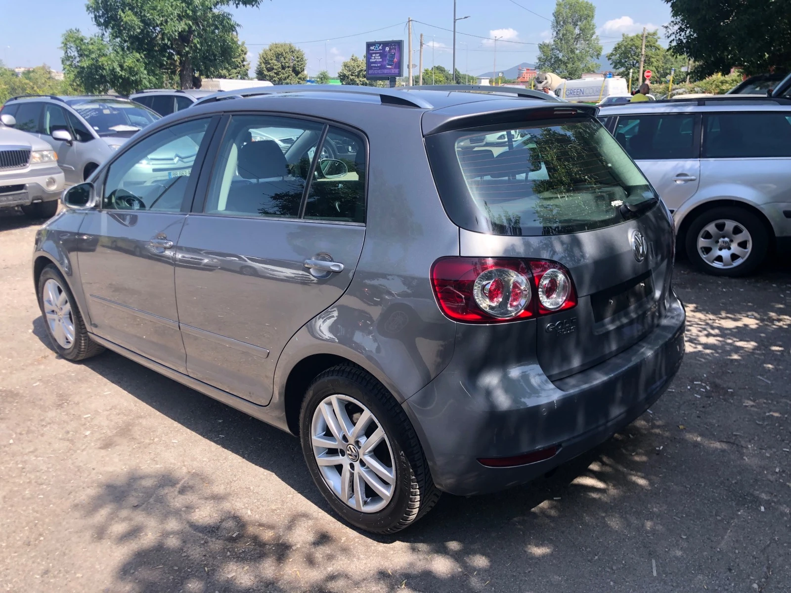 VW Golf 1.6TDi - изображение 4