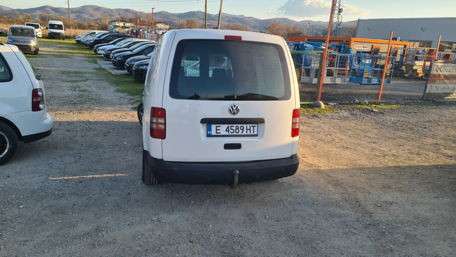 VW Caddy  Maxi, снимка 14 - Автомобили и джипове - 53815937
