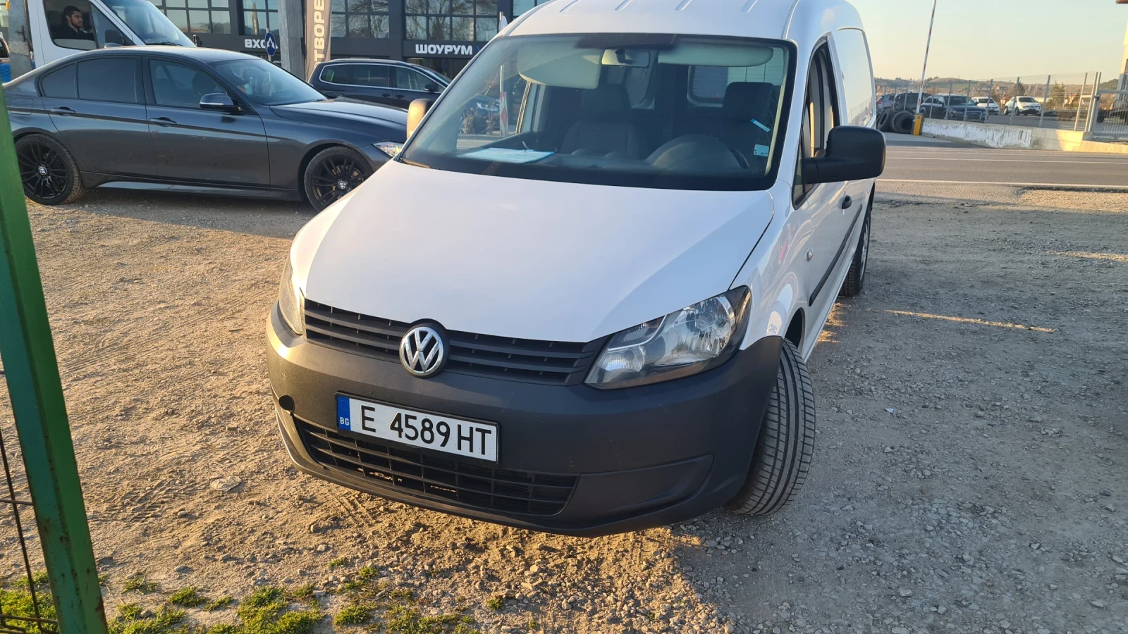 VW Caddy  Maxi, снимка 13 - Автомобили и джипове - 53815937