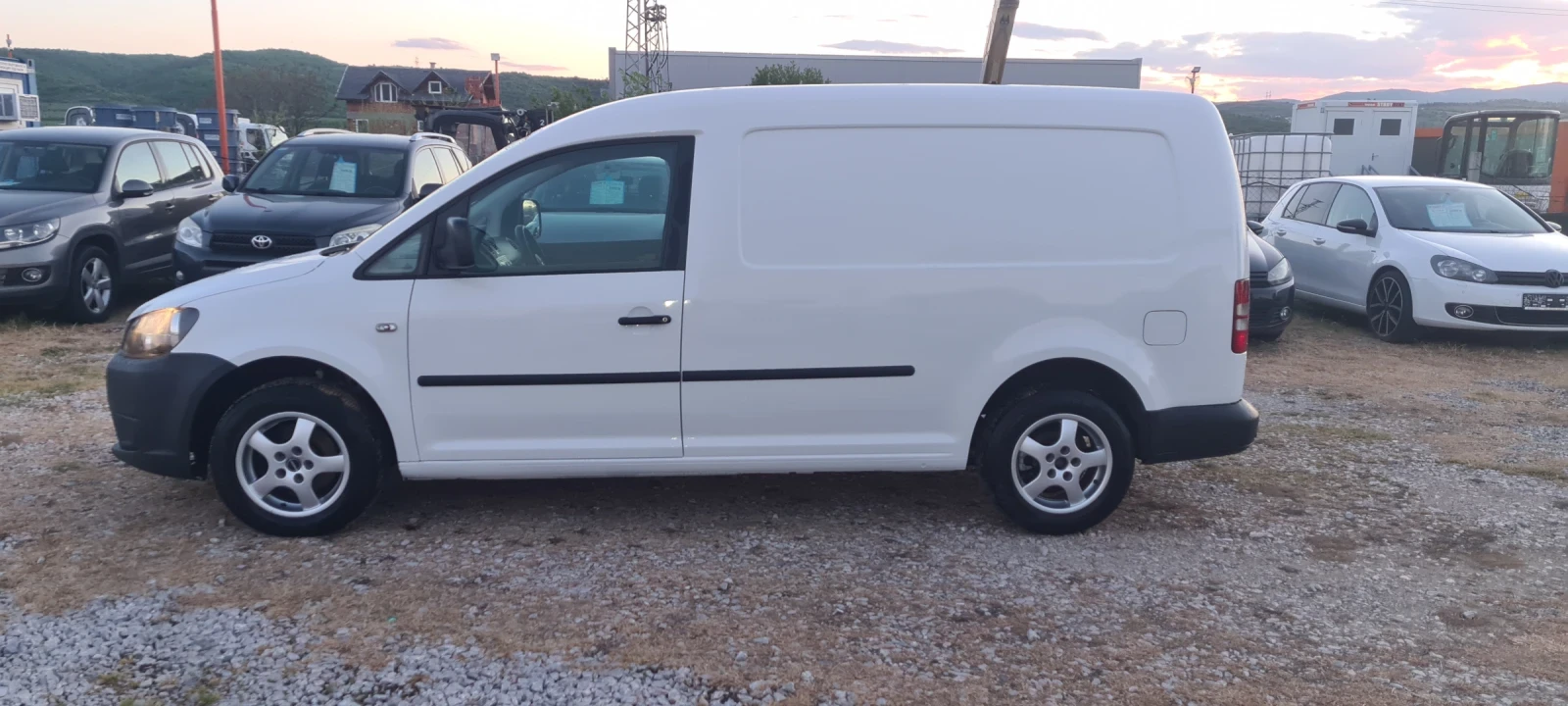 VW Caddy  Maxi - изображение 3