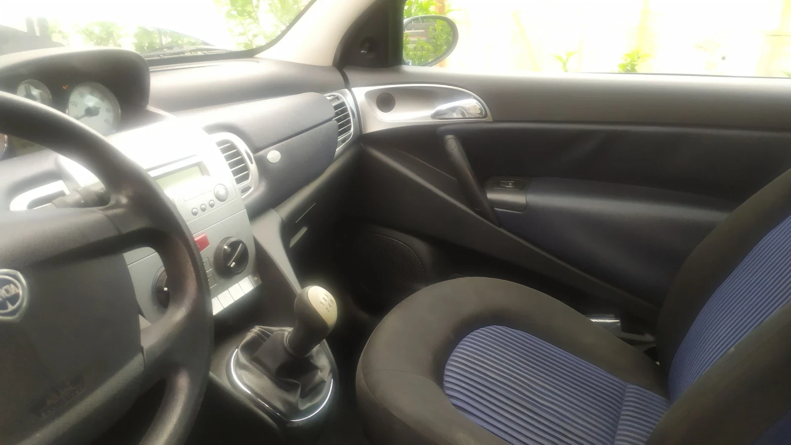 Lancia Ypsilon mjet - изображение 6