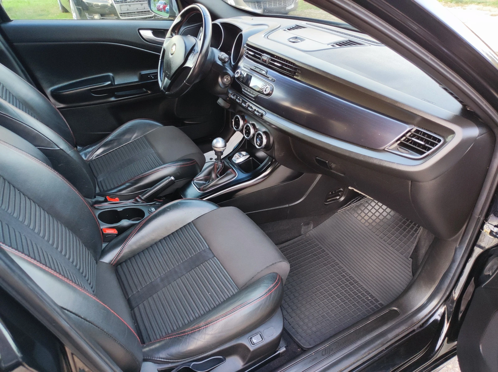 Alfa Romeo Giulietta 1.4Turbo 120hp euro5 174000km | Mobile.bg   11