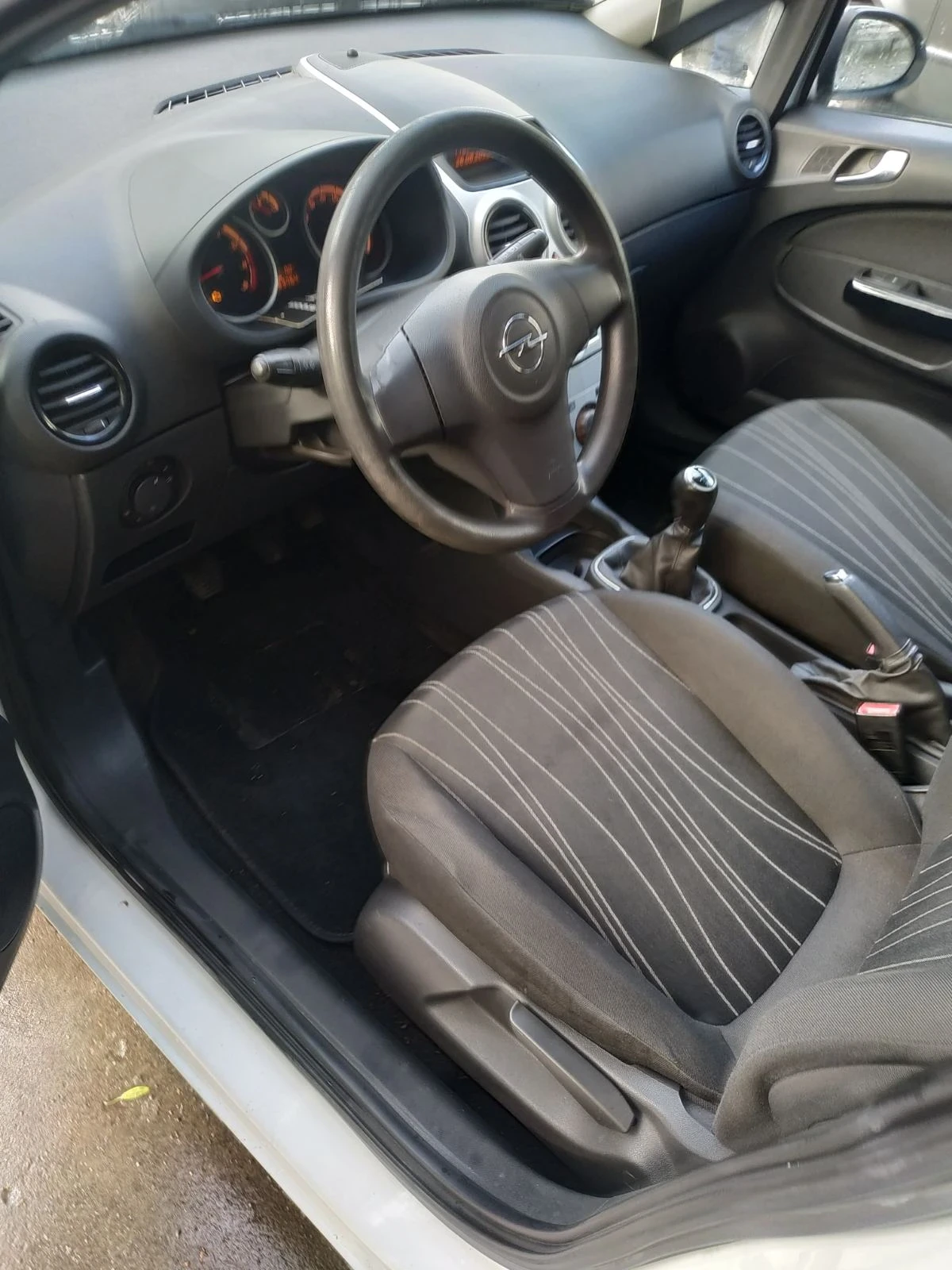 Opel Corsa D - изображение 5