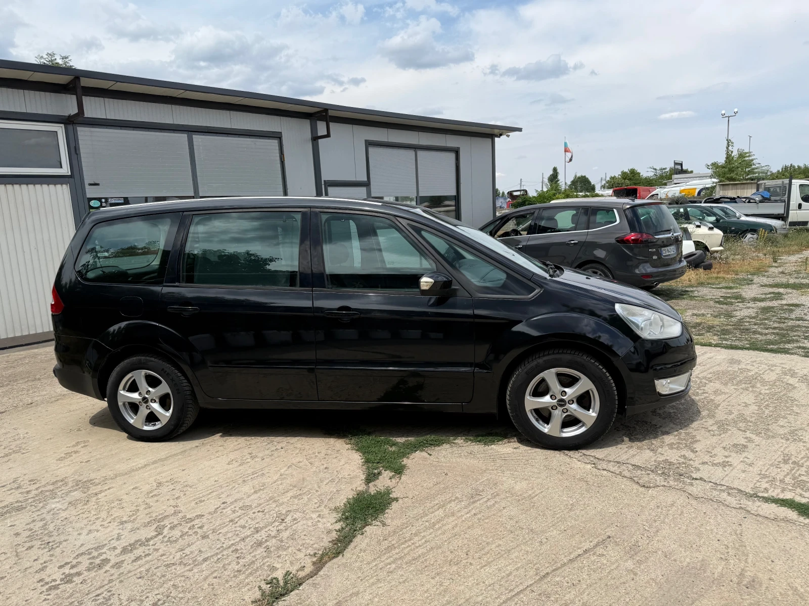 Ford Galaxy 2.3i автомат, бензин, Swiss, всички екстри, обмите - изображение 3