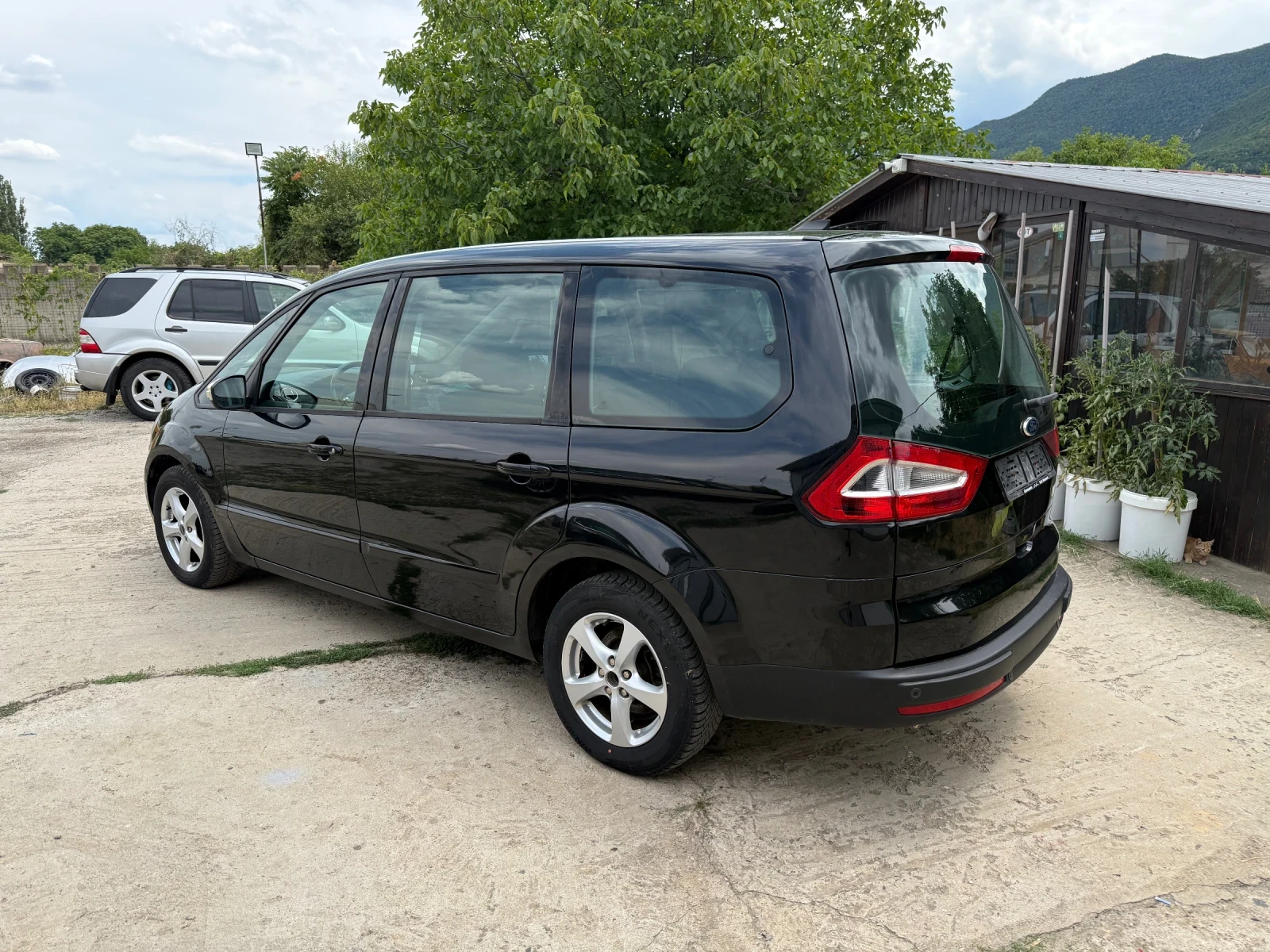 Ford Galaxy 2.3i автомат, бензин, Swiss, всички екстри, обмите - изображение 7