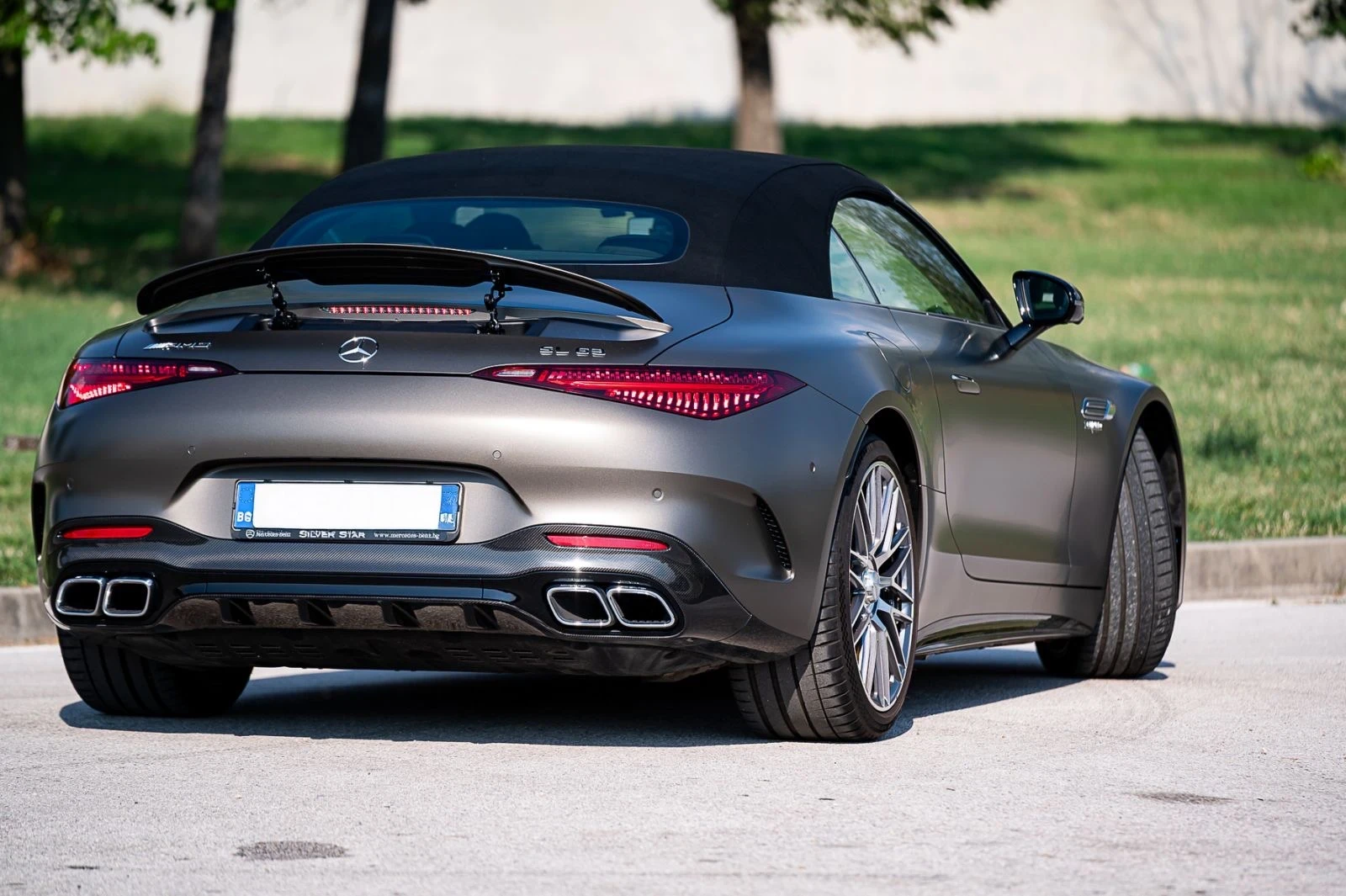 Mercedes-Benz SL 63 AMG 4 М+ Силвър Стар 11000к.м - изображение 6