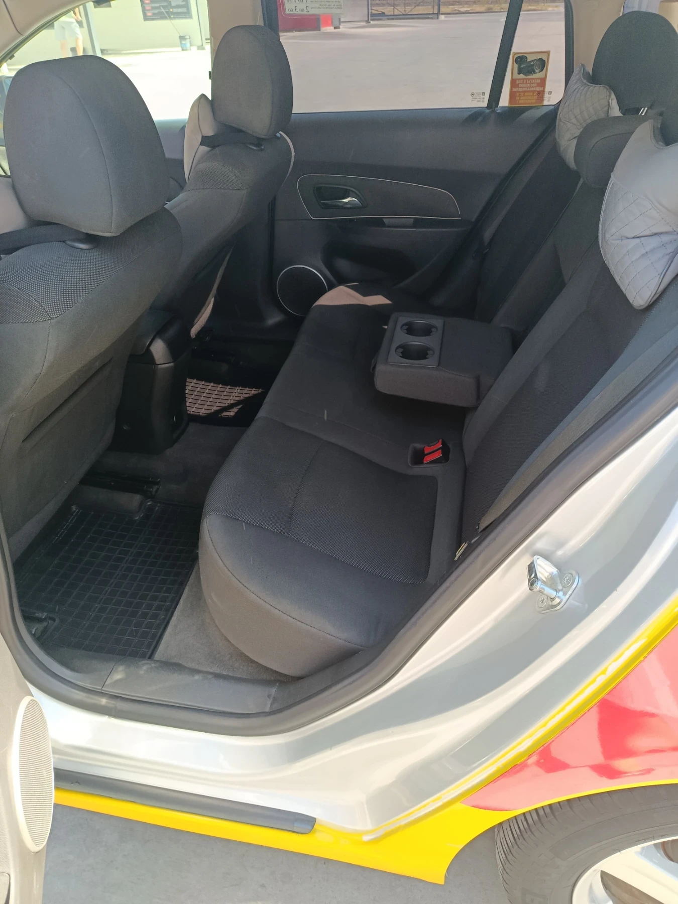 Chevrolet Cruze Комби  - изображение 10
