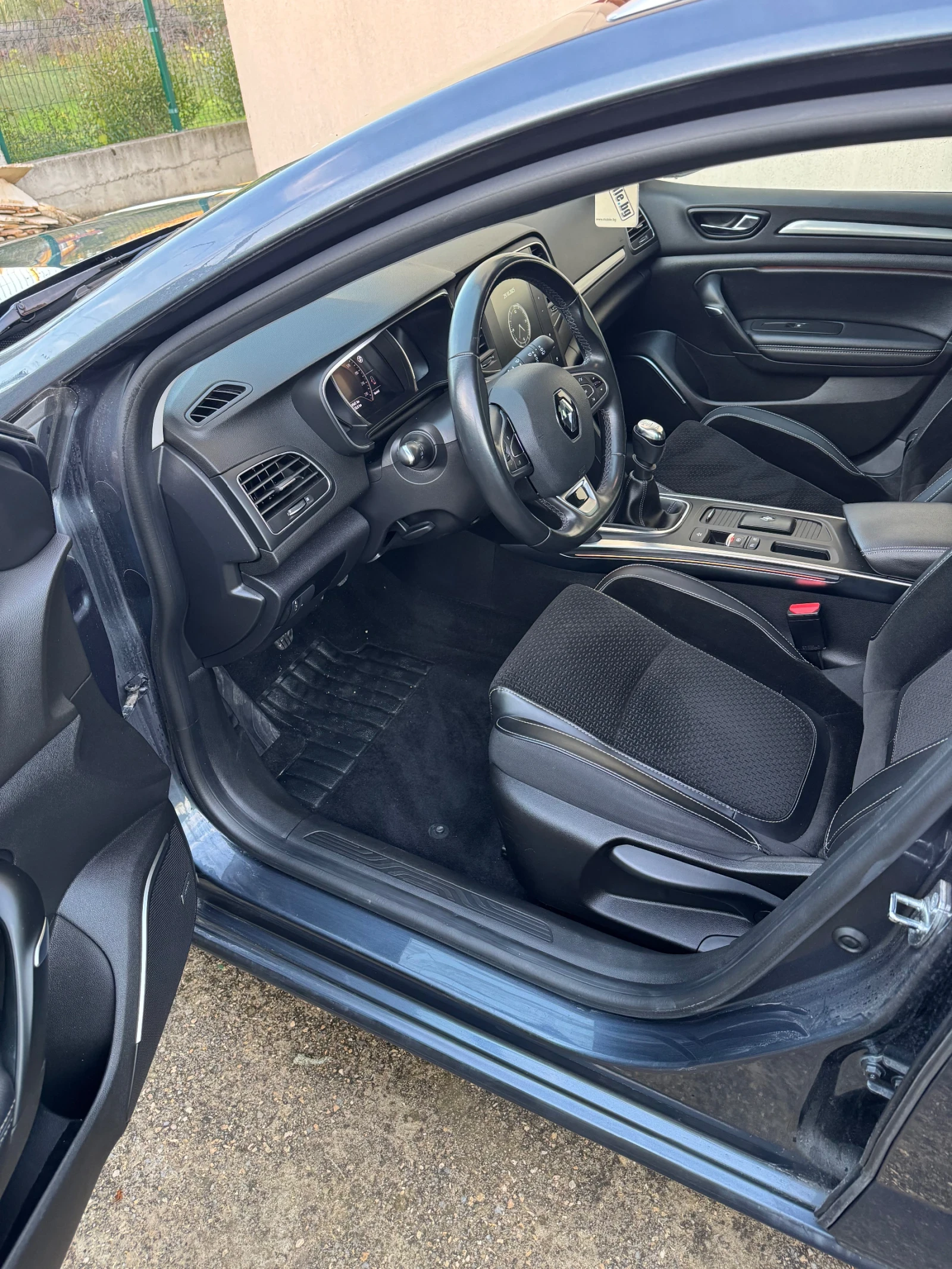 Renault Megane  - изображение 7