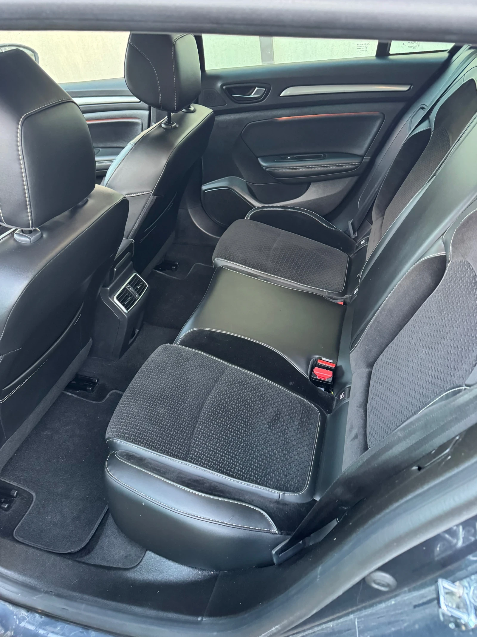 Renault Megane  - изображение 8