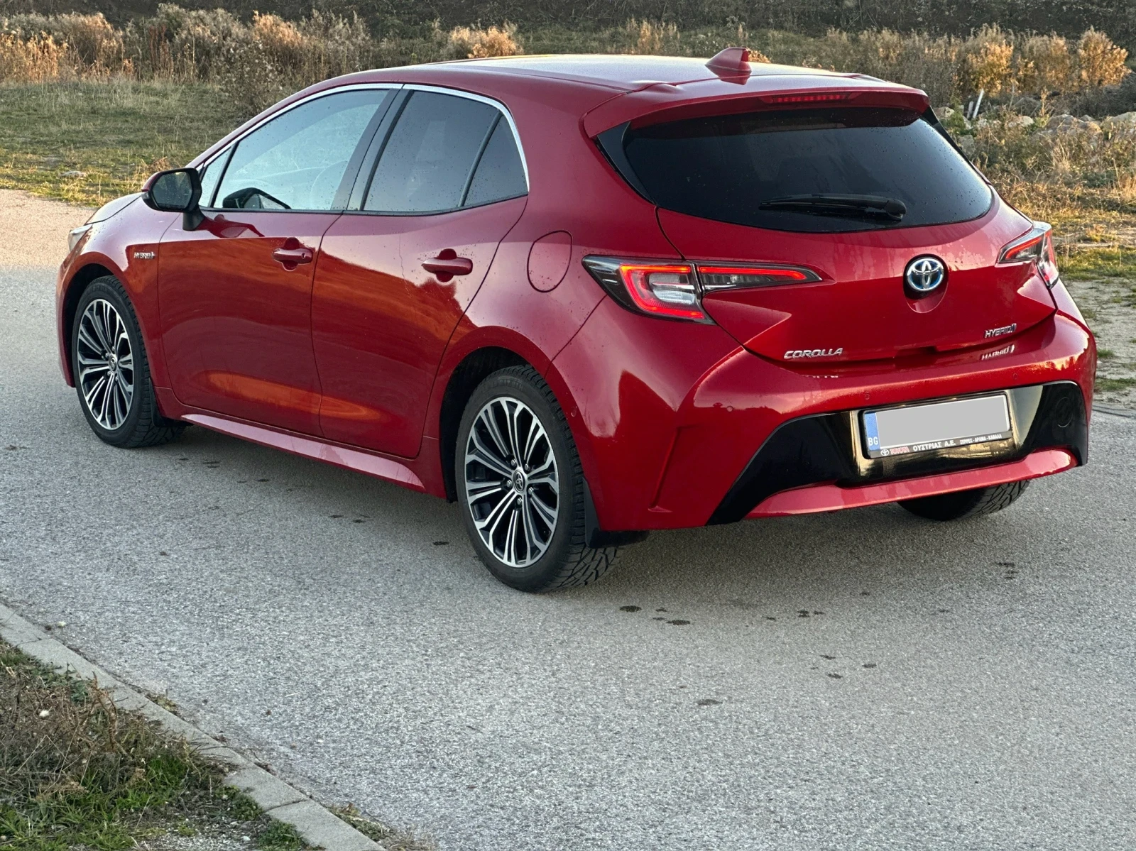 Toyota Corolla Hybrid Luxory - изображение 5