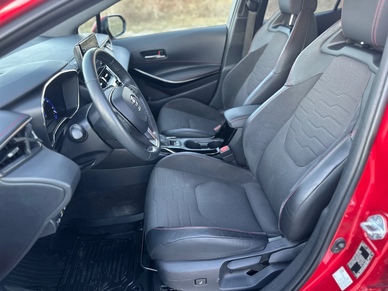 Toyota Corolla Hybrid Luxury  | Mobile.bg   11