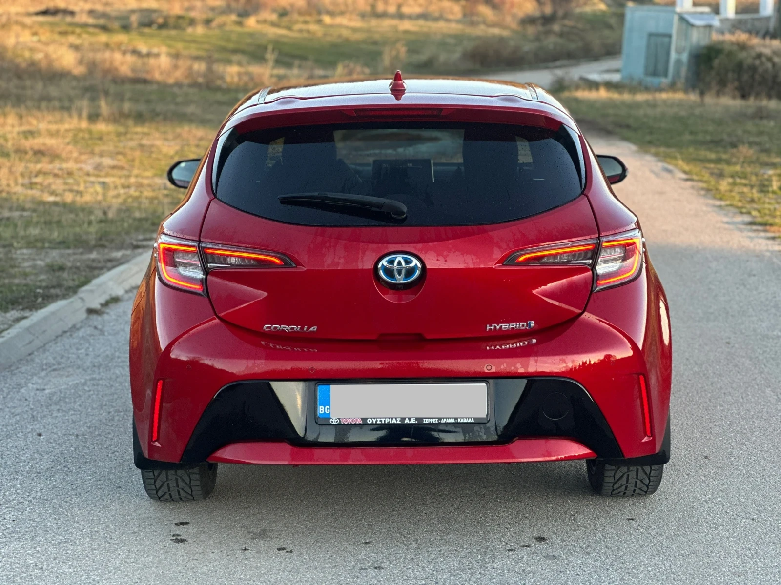 Toyota Corolla Hybrid Luxory - изображение 6