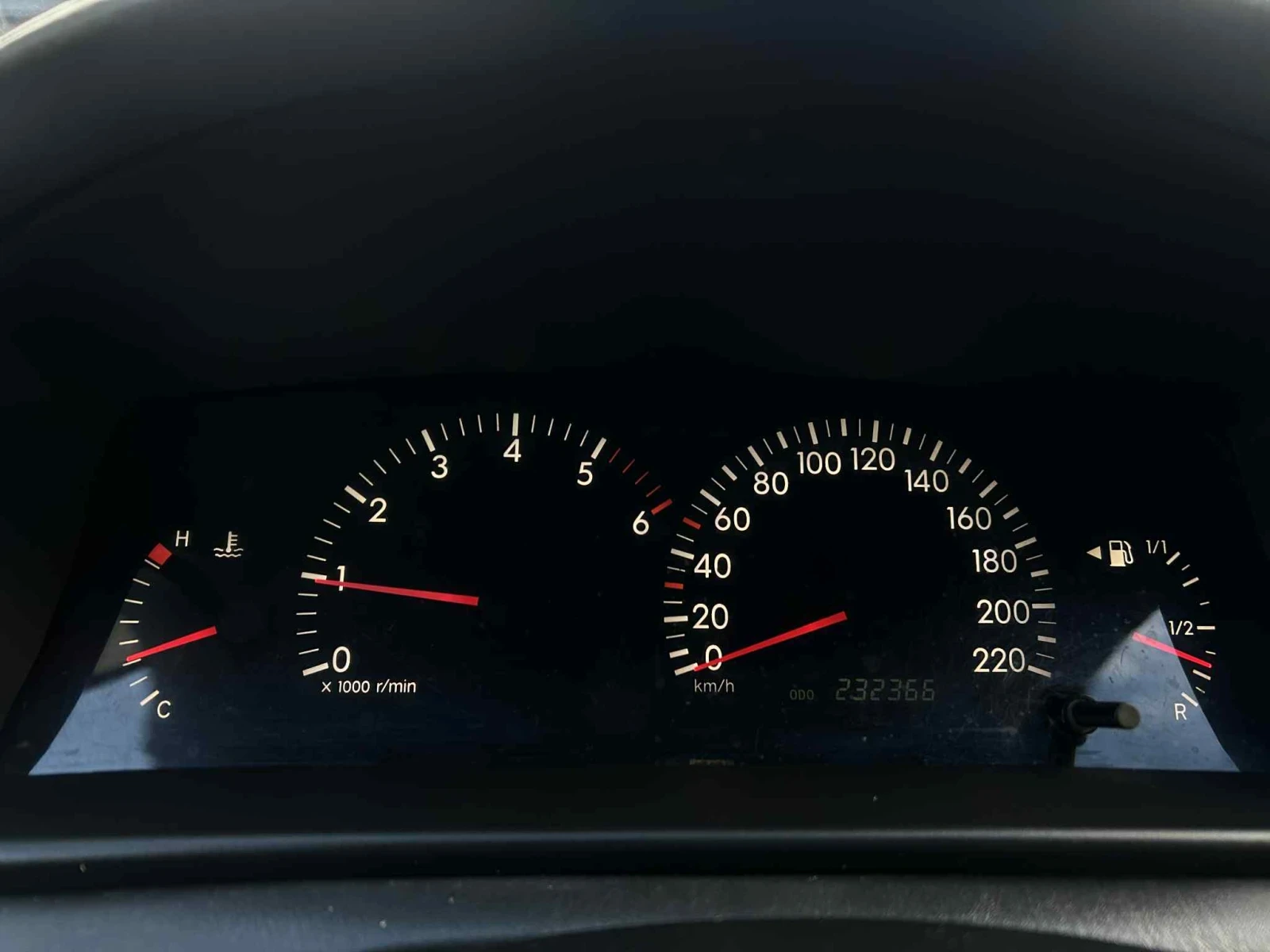 Toyota Corolla 2.0 D-4D | Mobile.bg � ����������� 2