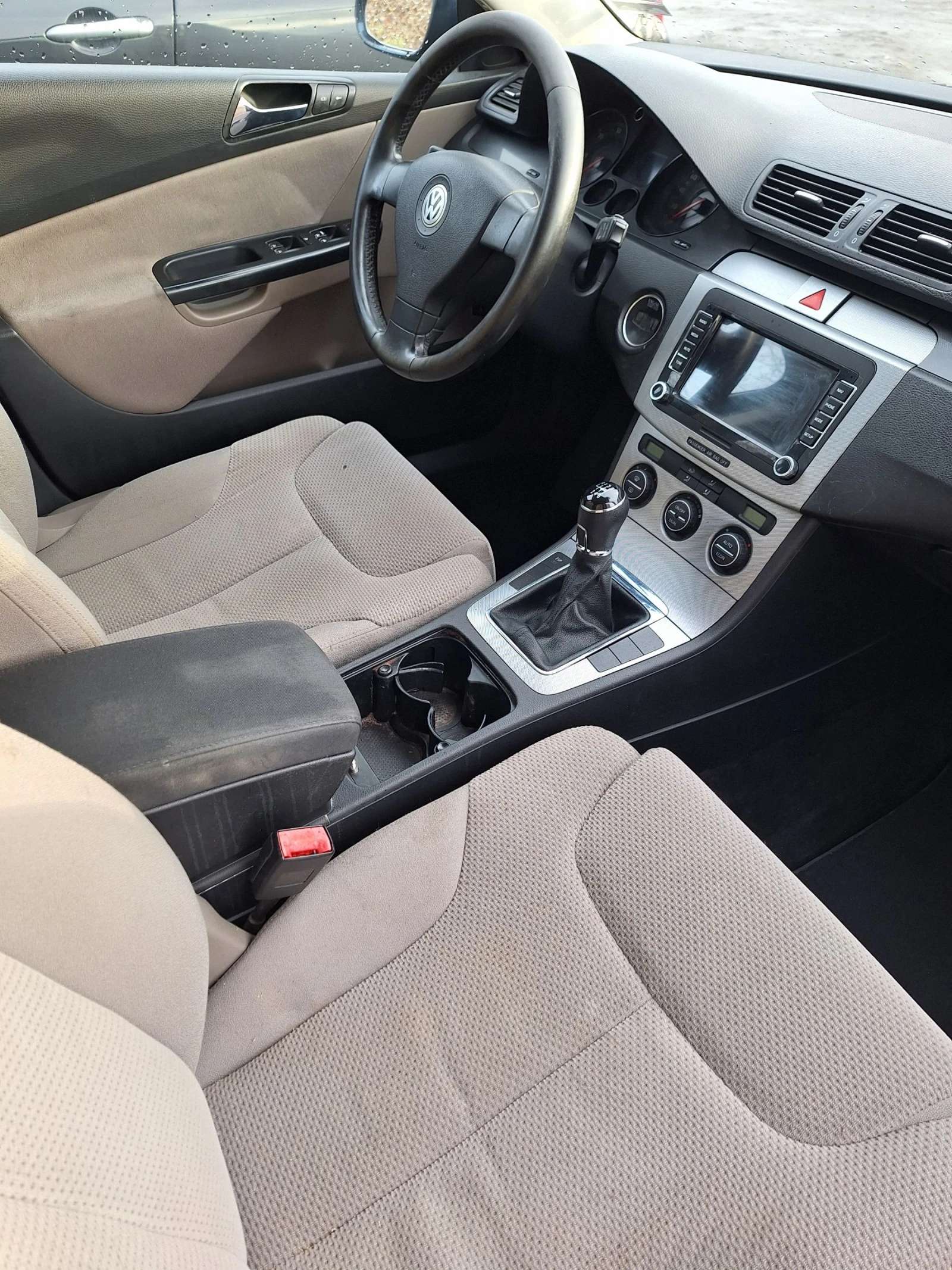 VW Passat 2.0 140к.с.НАВИГАЦИЯ, снимка 8 - Автомобили и джипове - 54058456