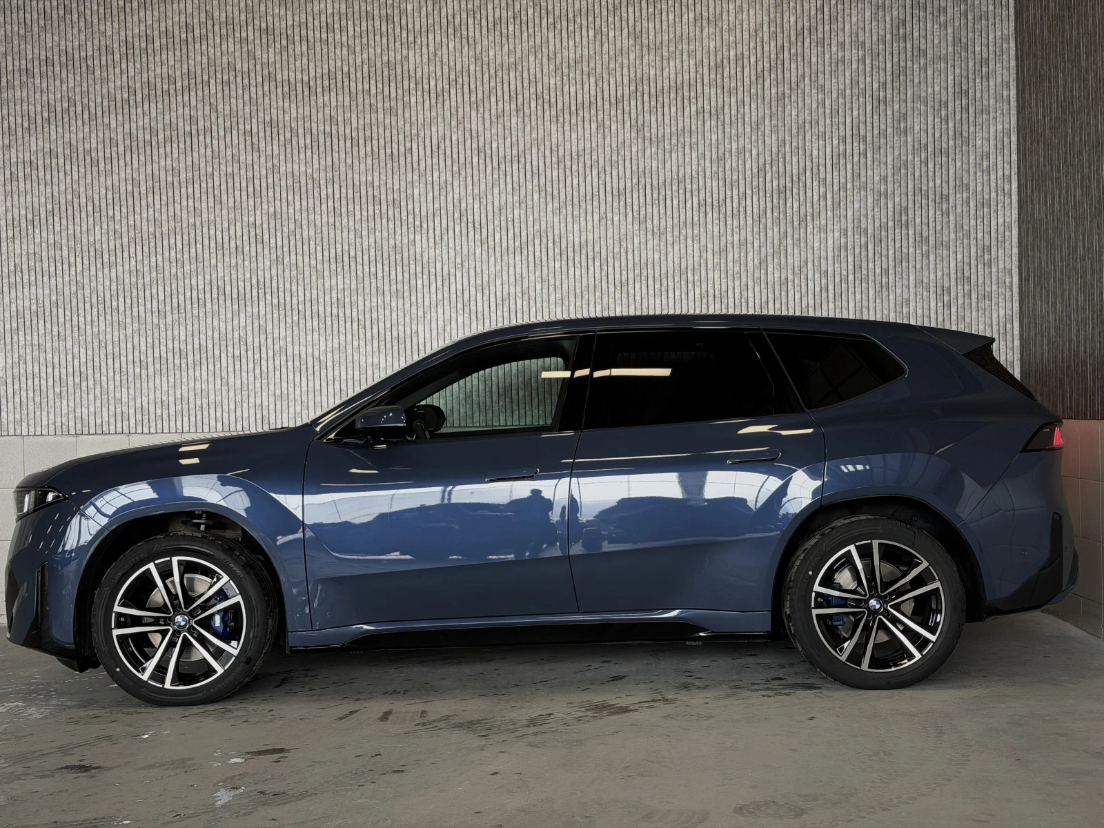 BMW iX3 50 xDRIVE M-PACK 360 PANORAMIC VISION * НАЛИЧЕН* , снимка 3 - Автомобили и джипове - 54294180