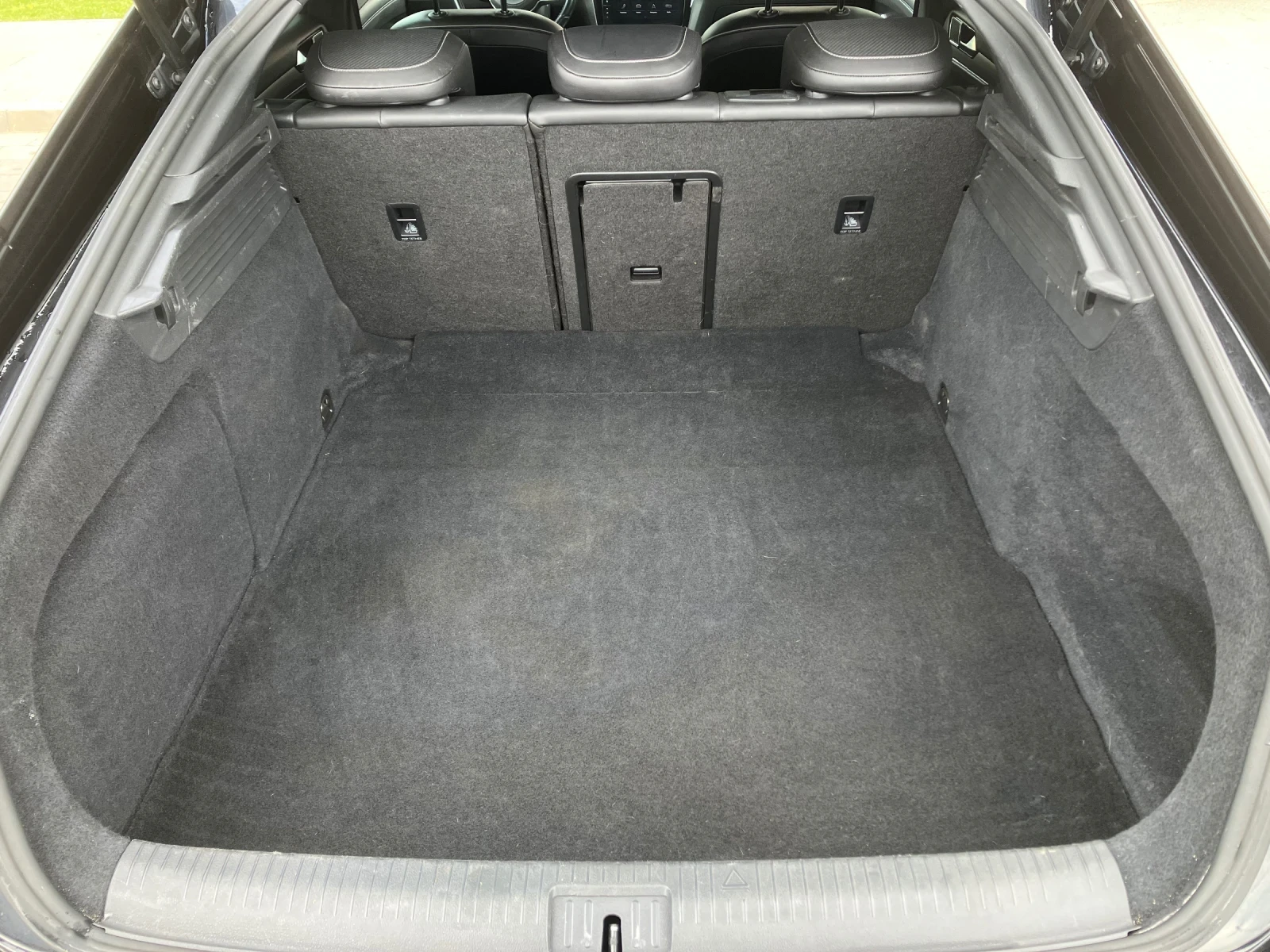 VW Arteon 2.0 TDI 4MOTION R-line, снимка 6 - Автомобили и джипове - 54390173