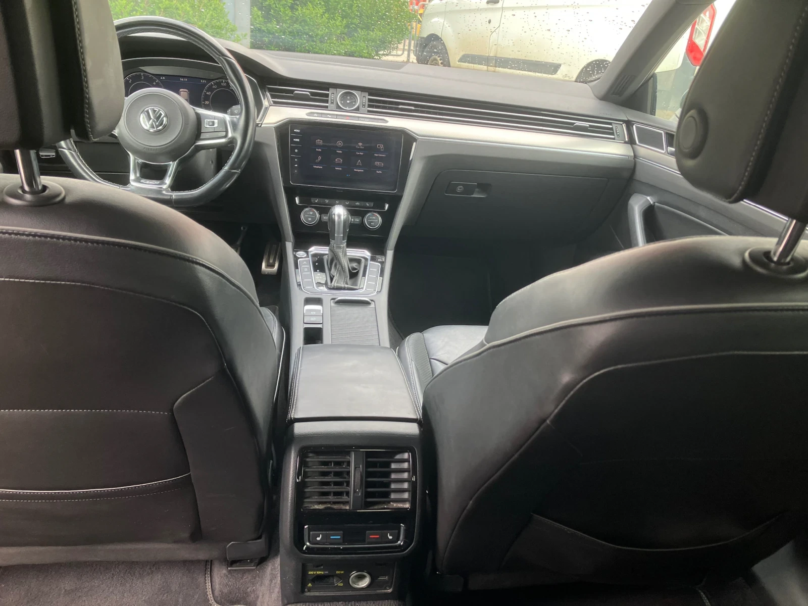 VW Arteon 2.0 TDI 4MOTION R-line, снимка 7 - Автомобили и джипове - 54390173