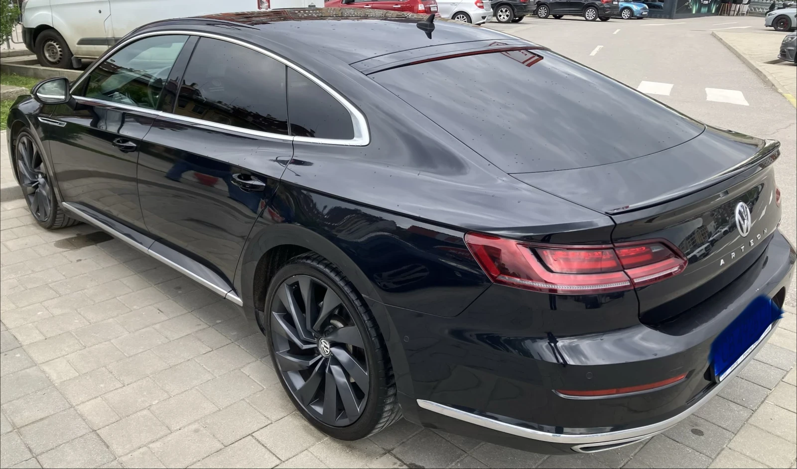 VW Arteon 2.0 TDI 4MOTION R-line, снимка 12 - Автомобили и джипове - 54390173