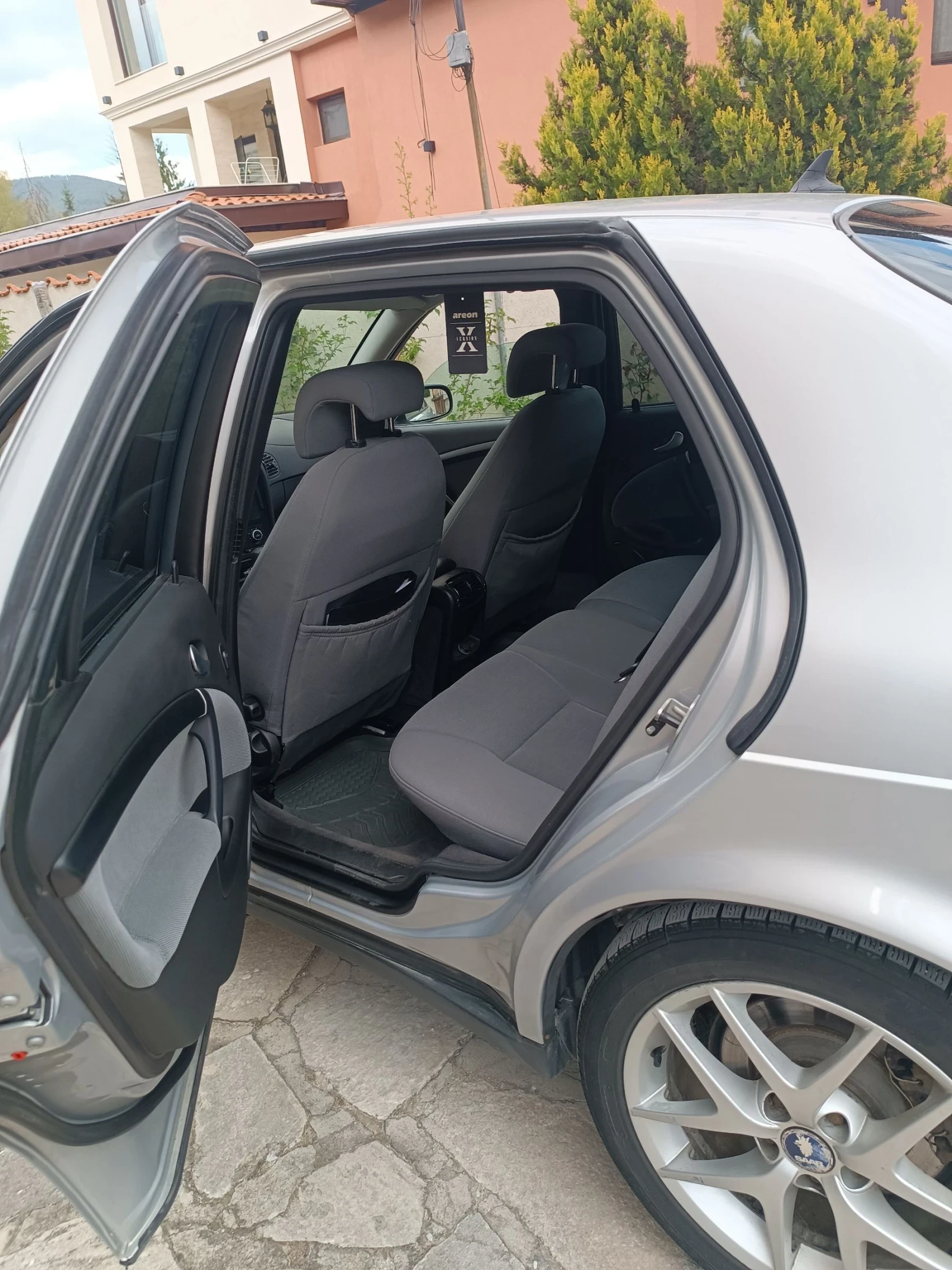 Saab 9-5 1.9Tid, снимка 4 - Автомобили и джипове - 54428429