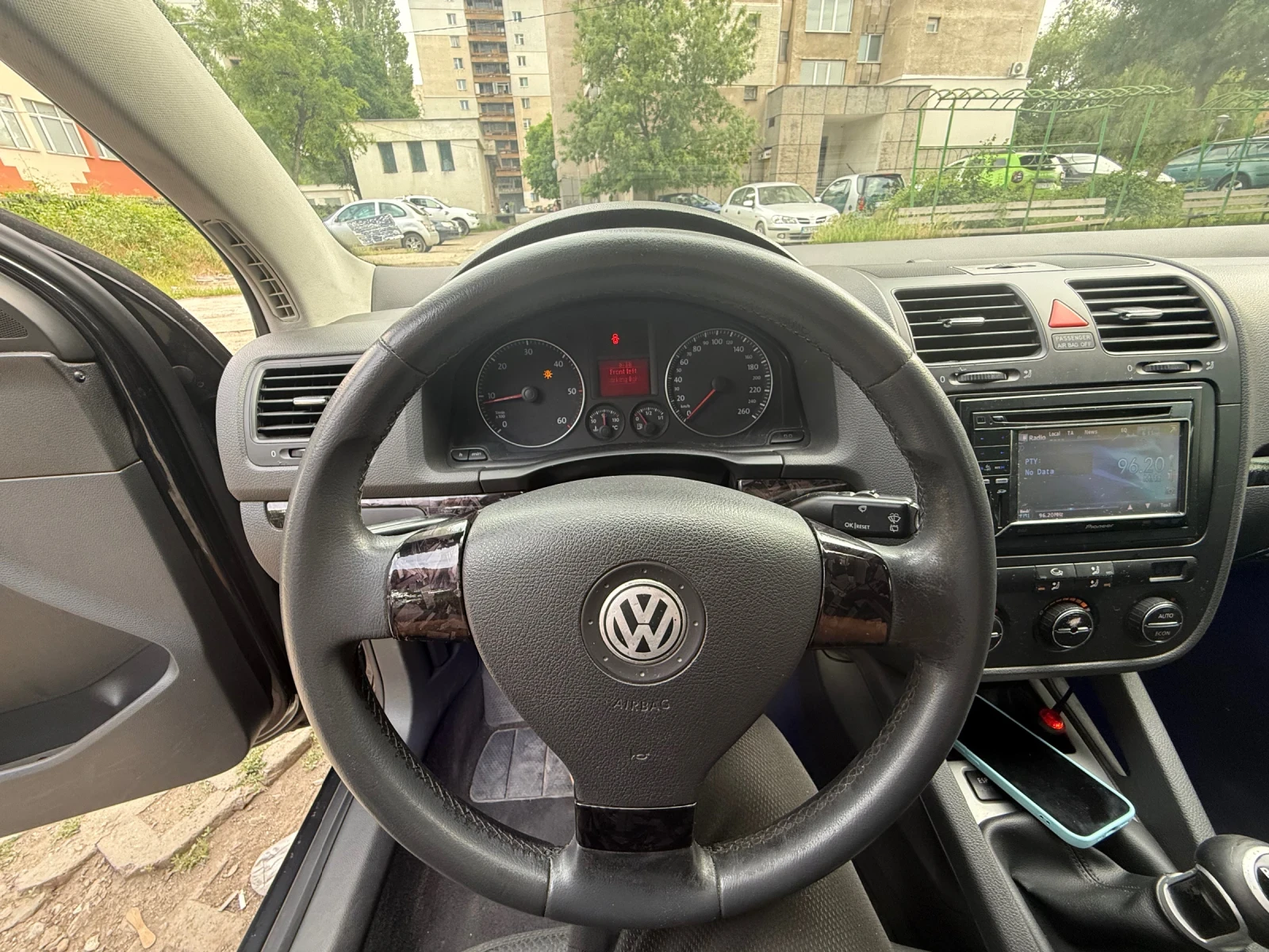 VW Golf Обслужен 200 коня в топ топ състояние запазен , снимка 11 - Автомобили и джипове - 55192105