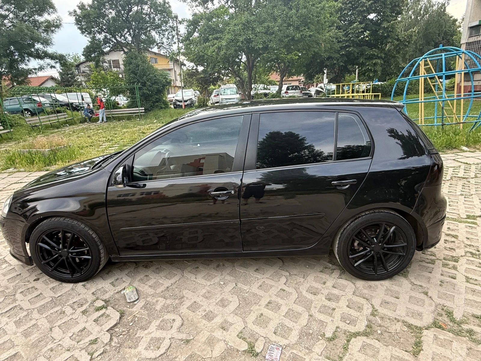 VW Golf Обслужен 200 коня в топ топ състояние запазен , снимка 2 - Автомобили и джипове - 55192105