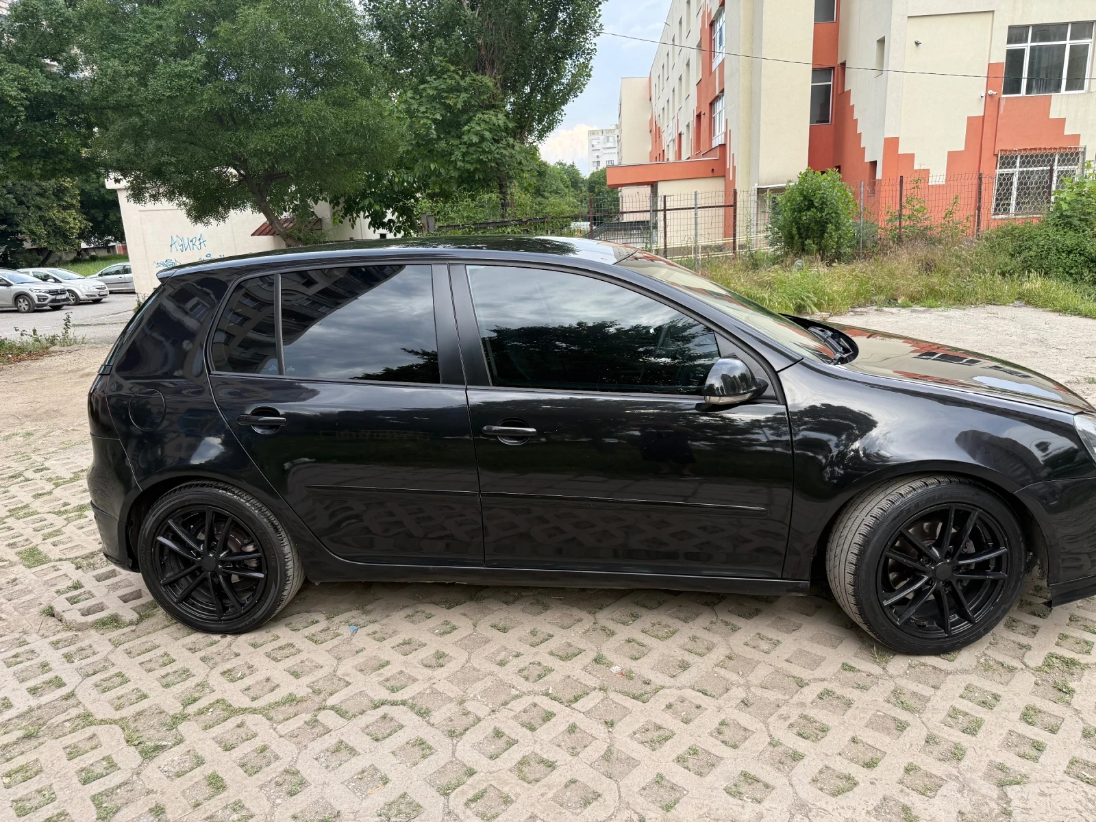 VW Golf Обслужен 200 коня в топ топ състояние запазен , снимка 5 - Автомобили и джипове - 55192105